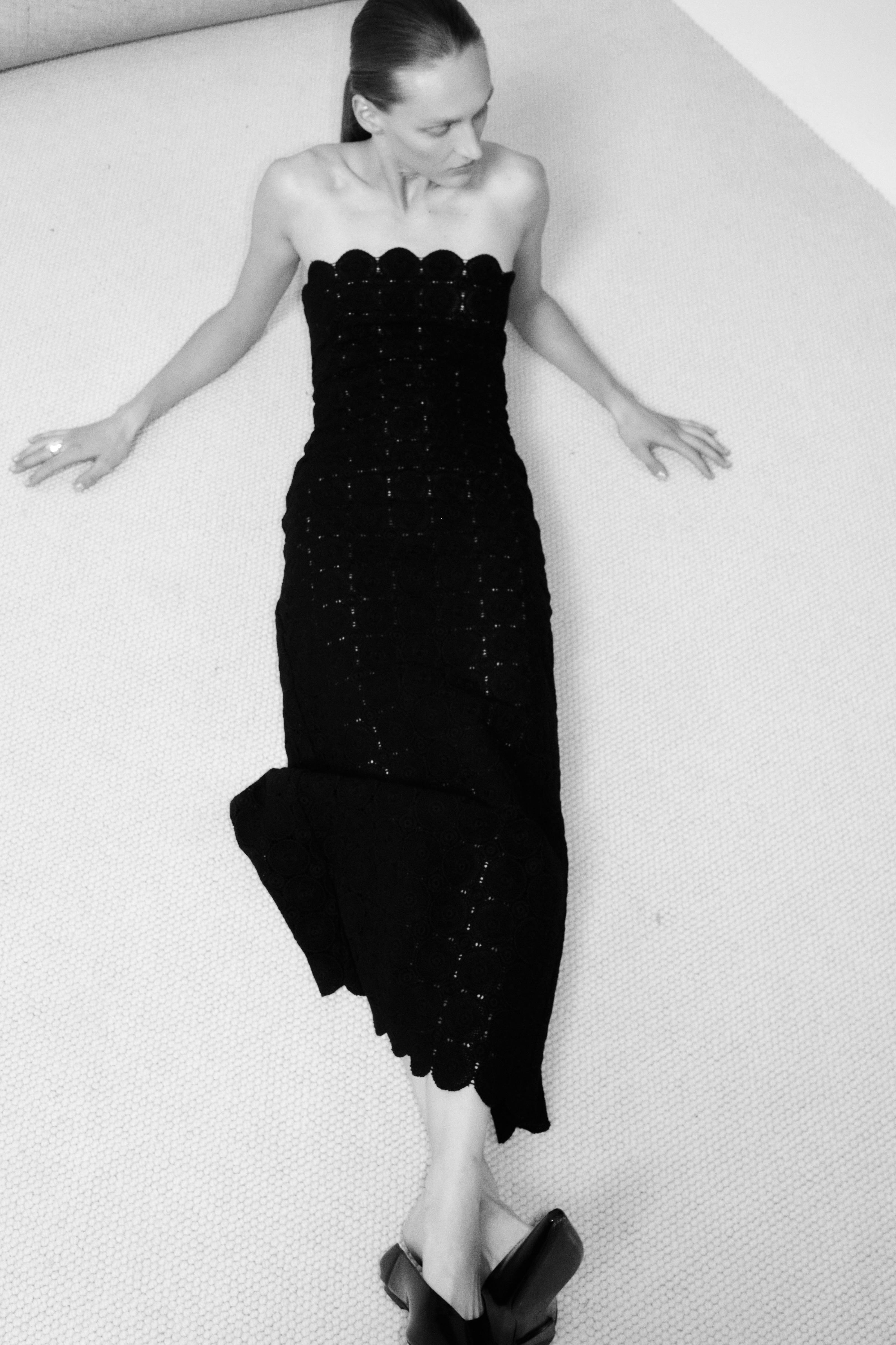 Doily Column Dress Black
