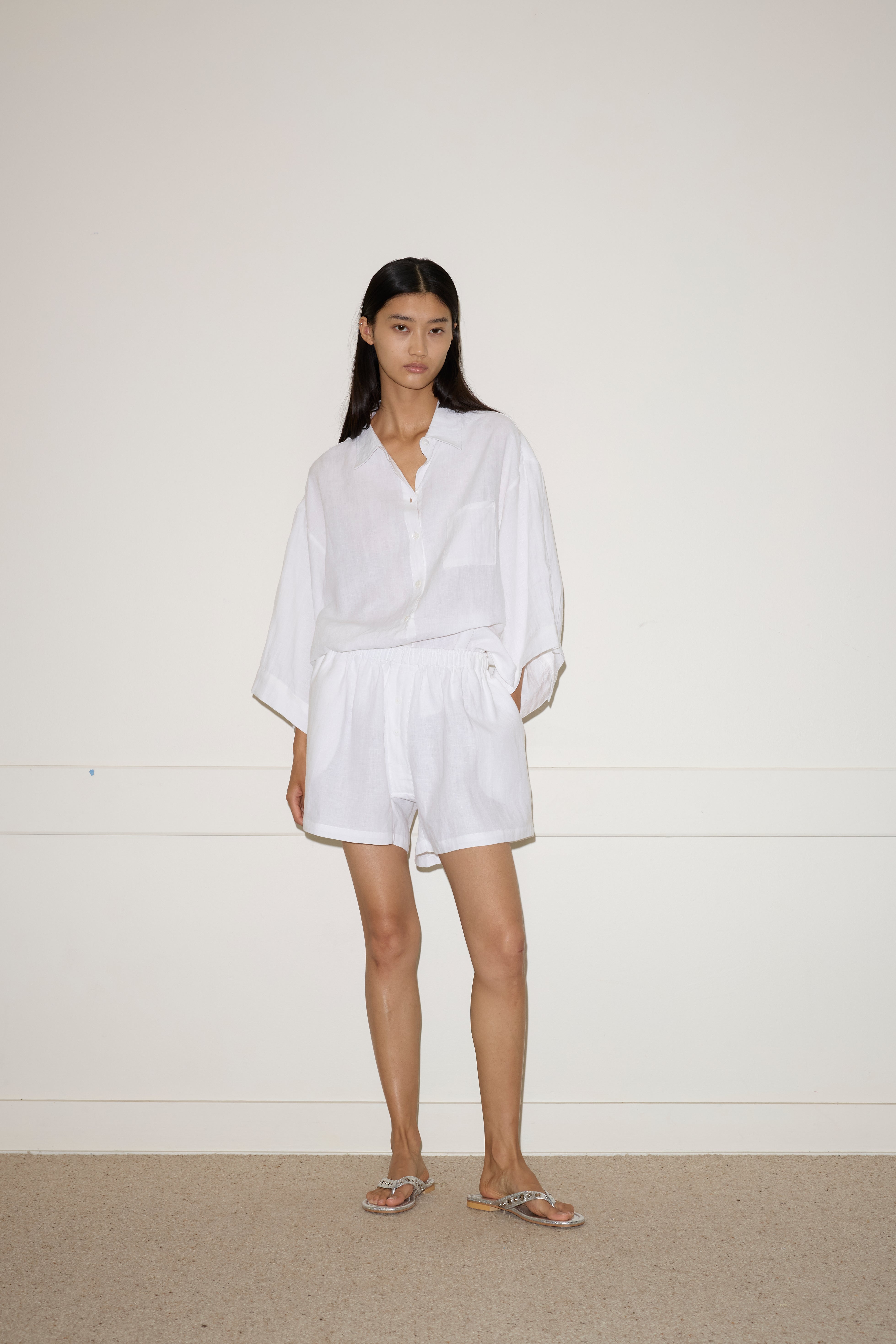03 Set White