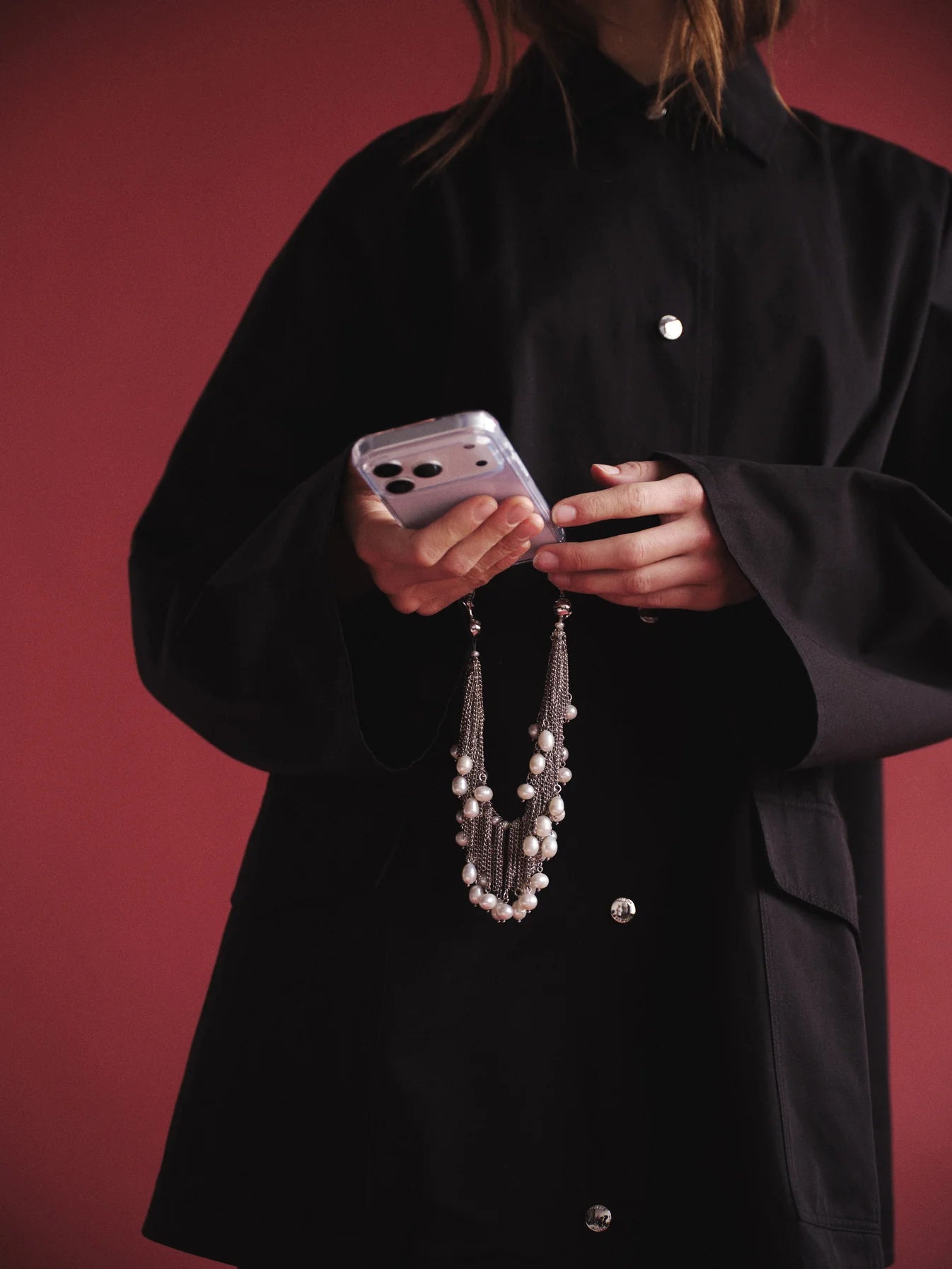 Pearl Chain Drop Wristlet