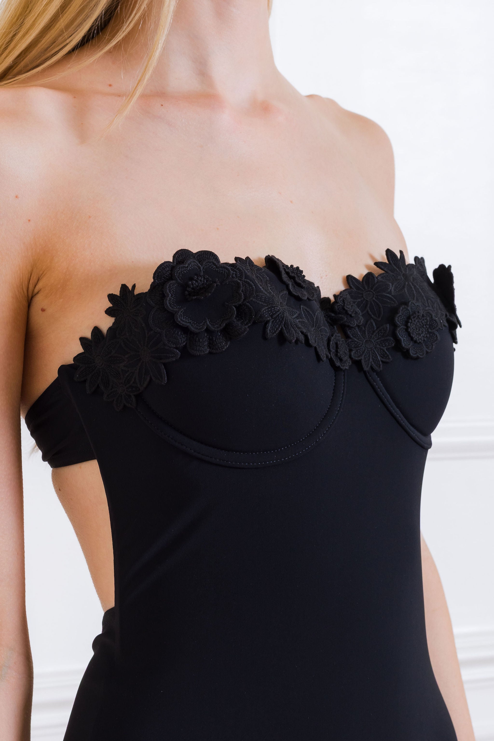 Everley Embroidery One Piece Swimsuit