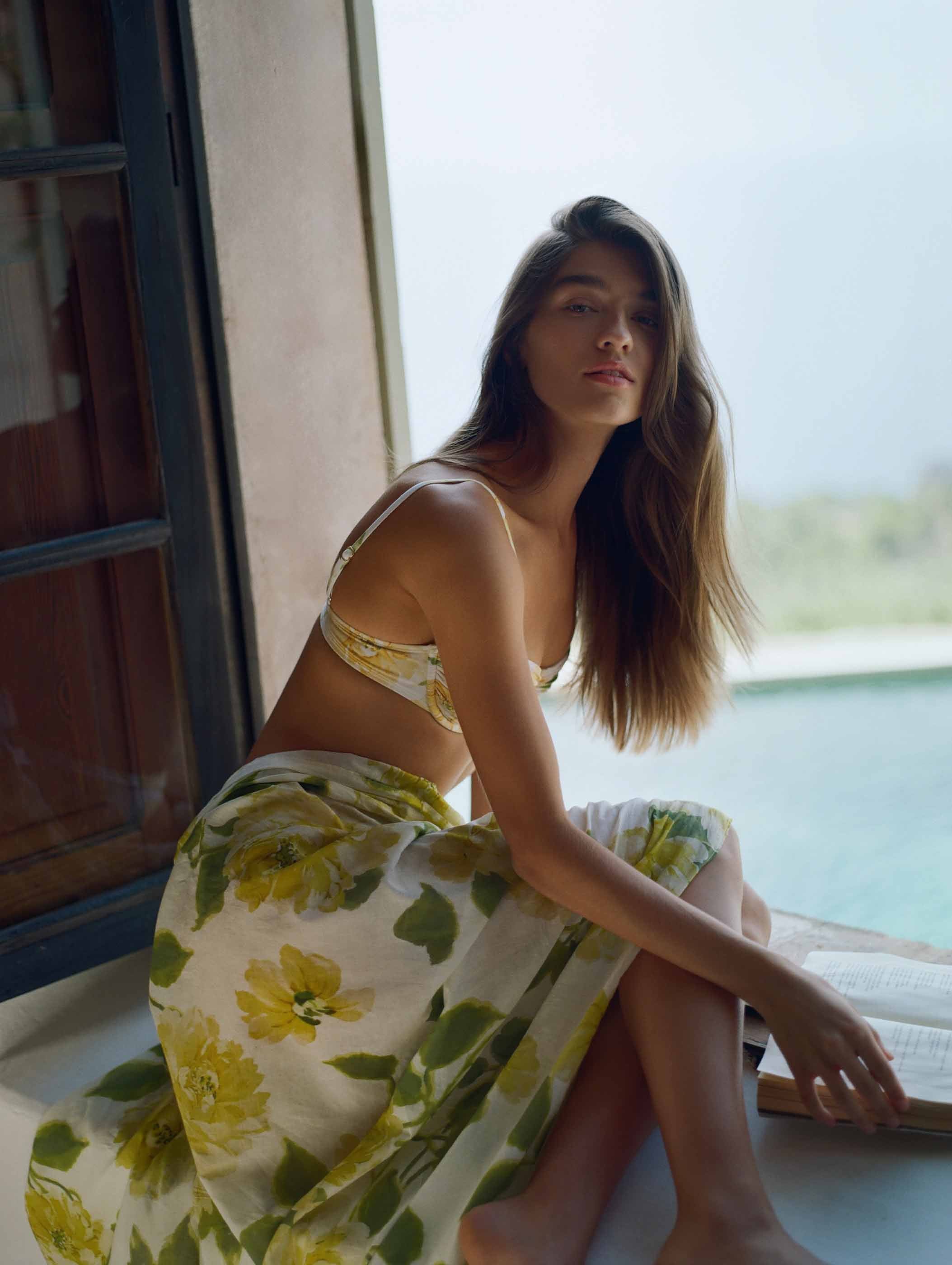 Claire De Lune Pareo