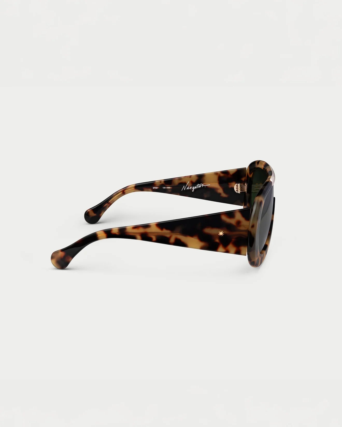Navigator Sunglasses Tort